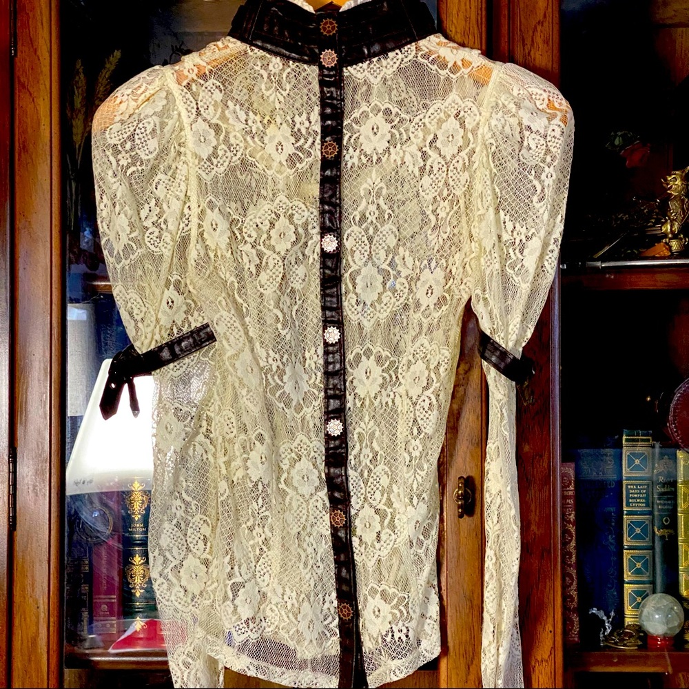 *Rare* original Lip Service, Step in Time snap up blouse. Size Sm.